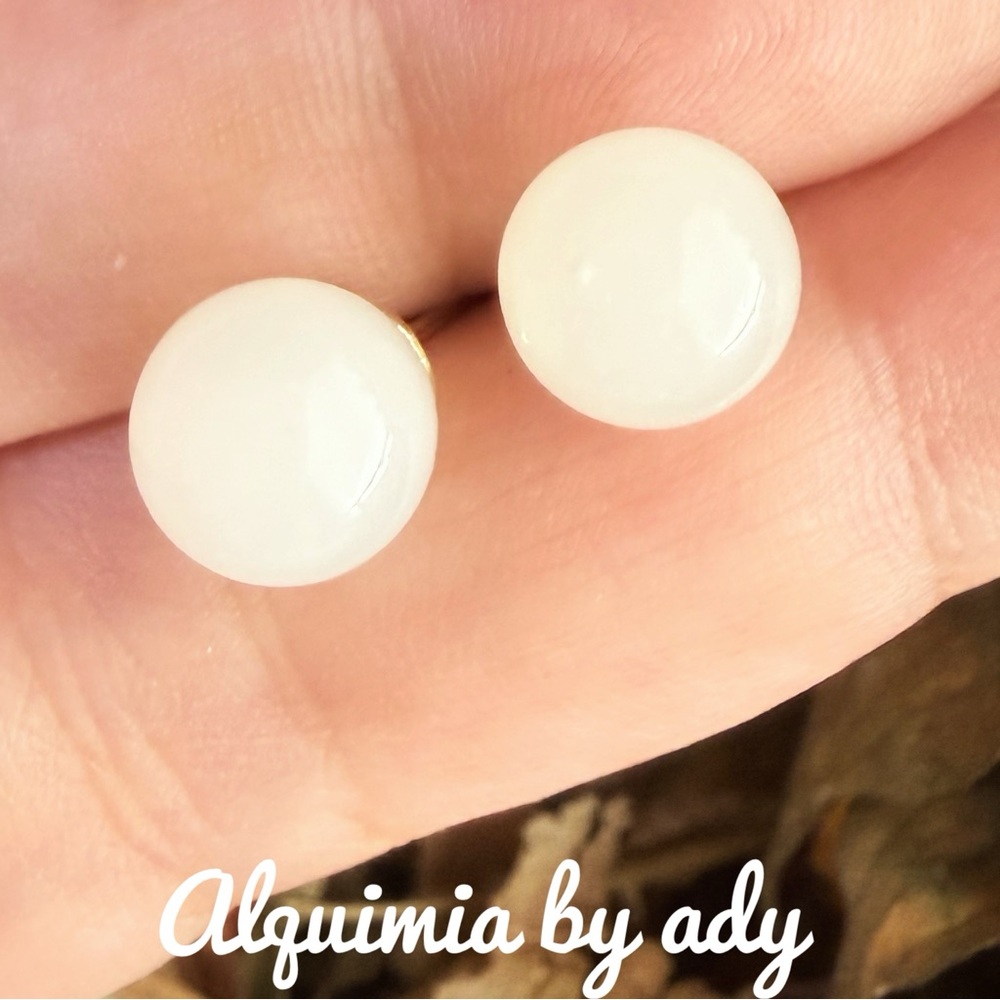 925 silver WHITE  jade Stud Earrings